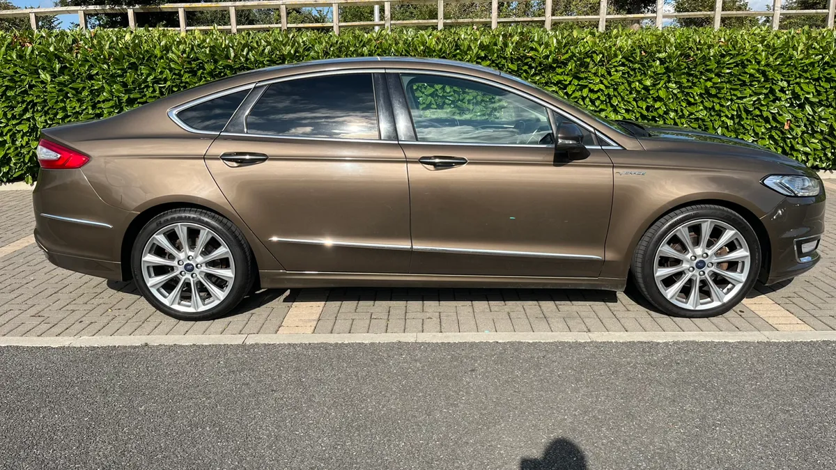 FORD MONDEO 20.TDCI VIGNALE ! - Image 2