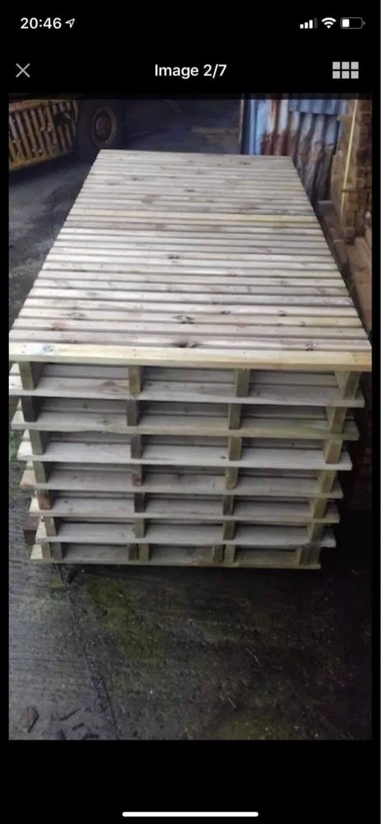 Wooden sheep slats - Image 1