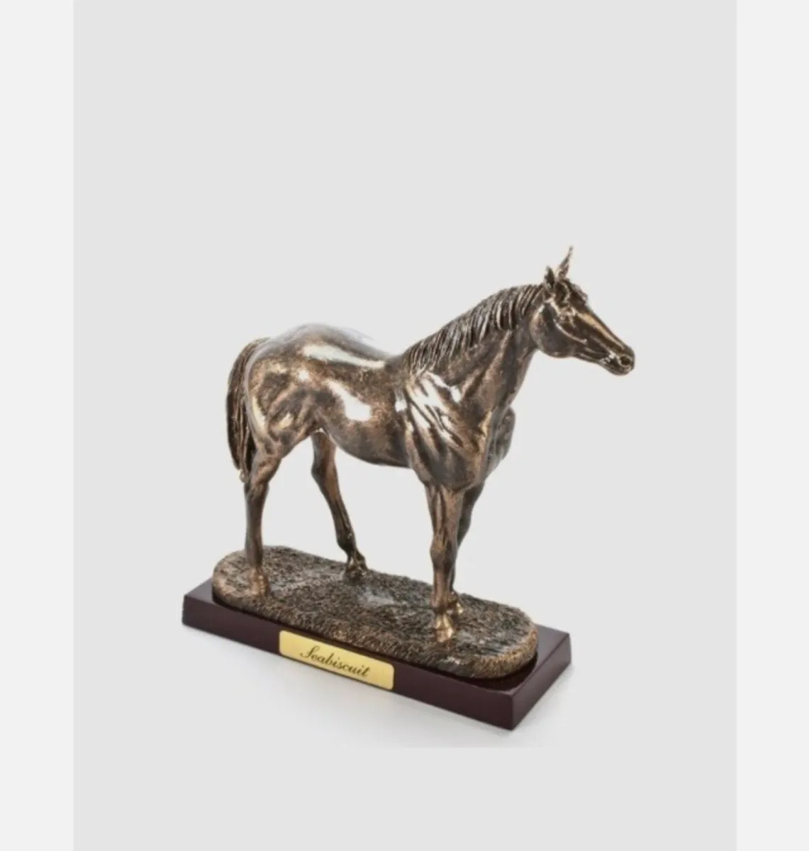 Red rum and secretaria horse figures free postage - Image 1