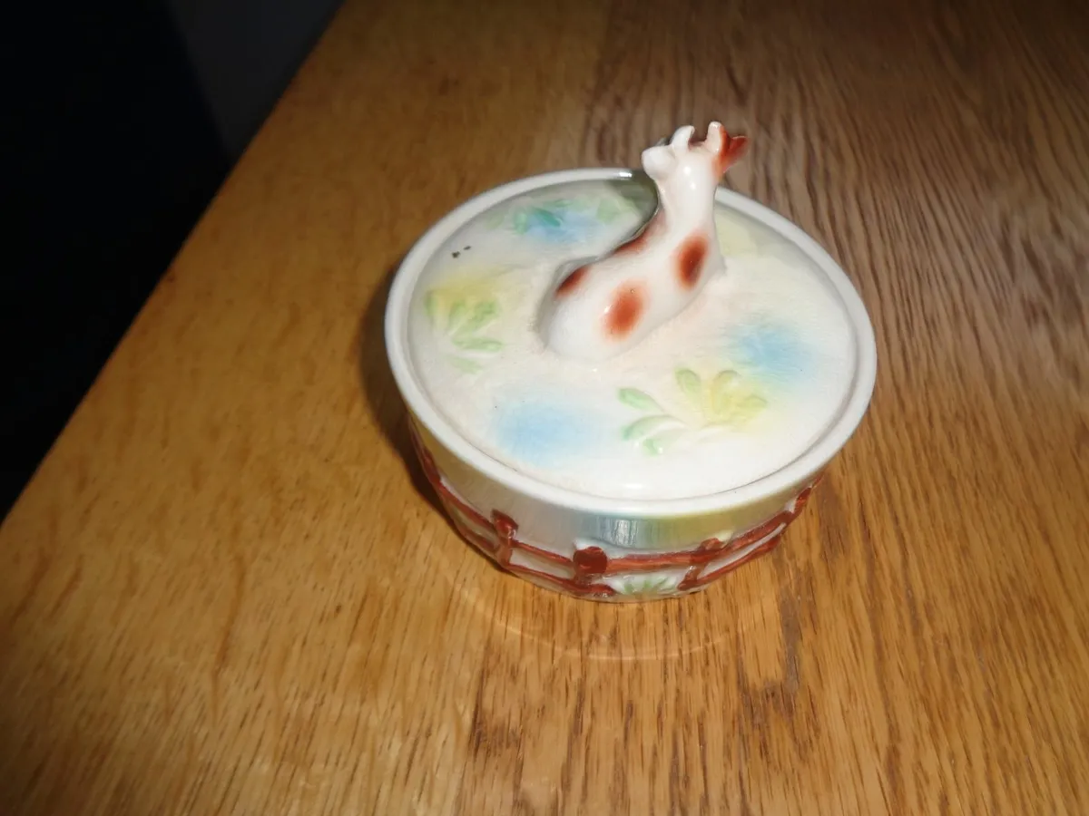 Vintage Ceramic Trinket Holder for Sale - Image 2
