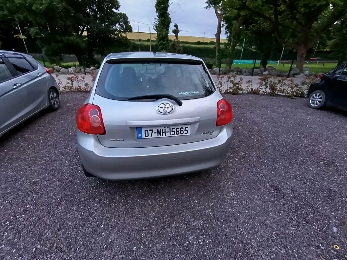 Toyota auris 07 - Image 3