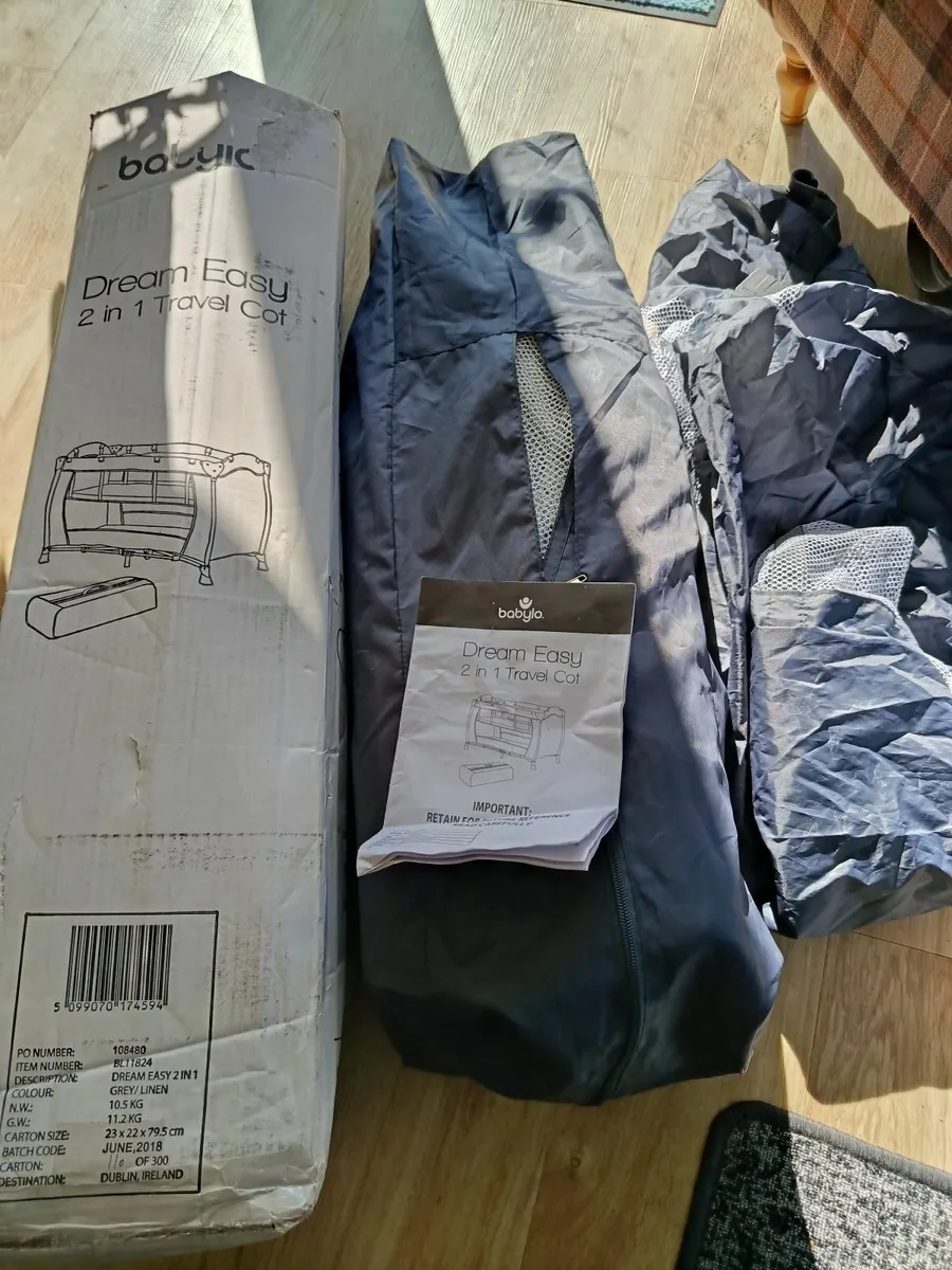 Travel cot - Image 3