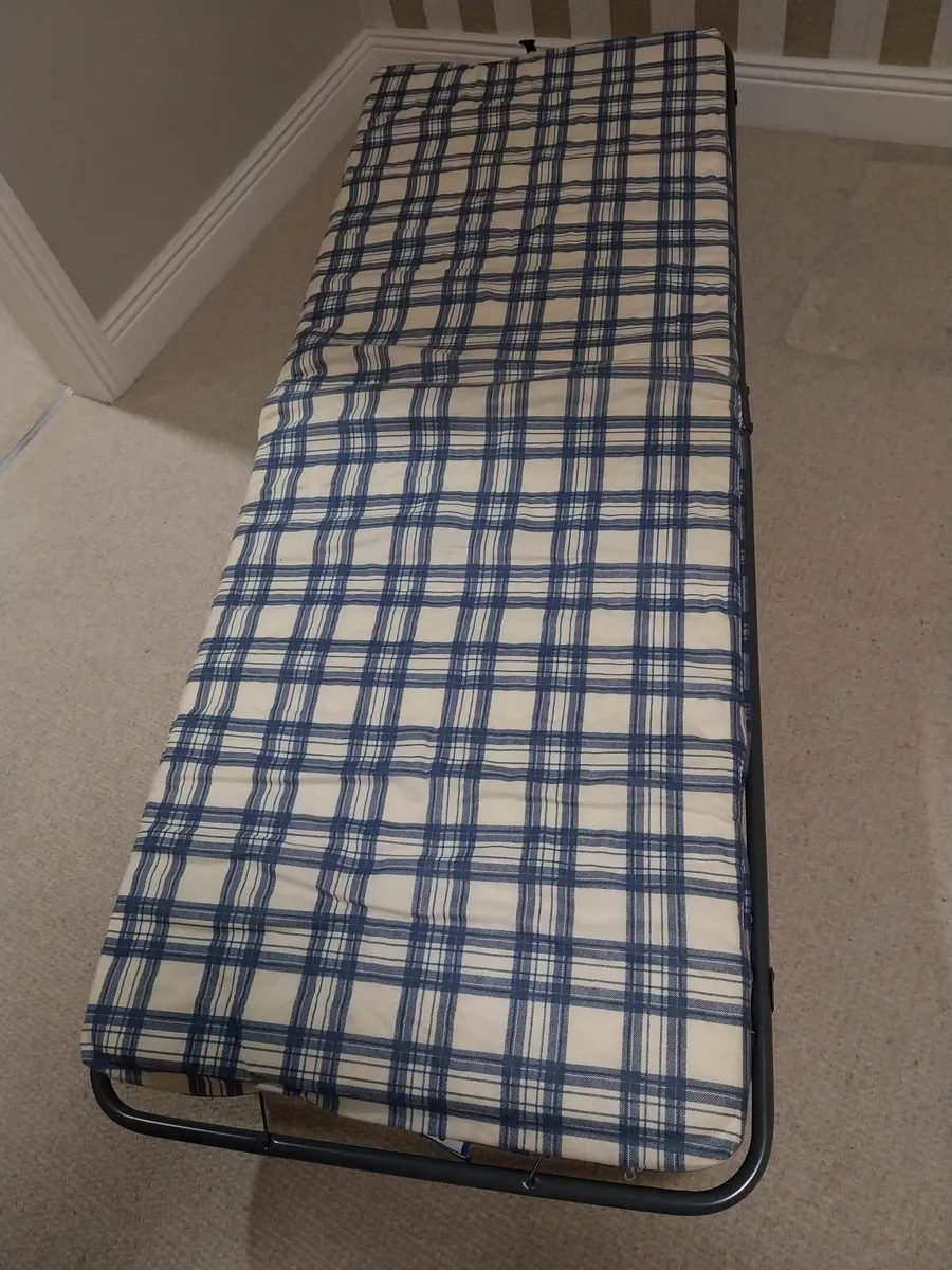 Folding bed - Image 1