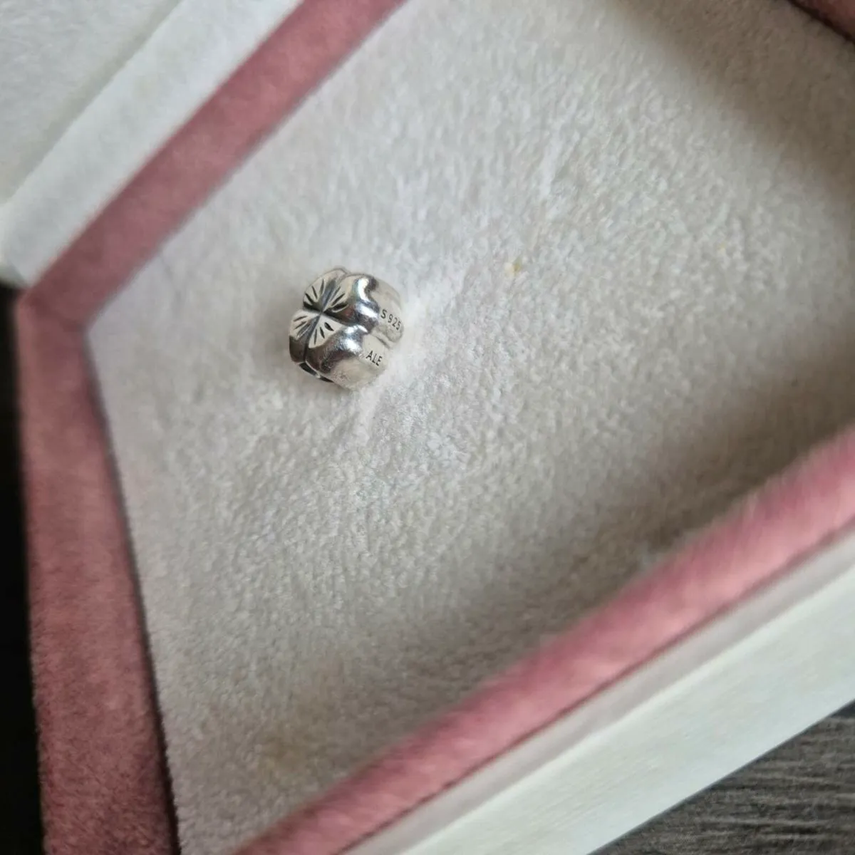 Pandora four leaf clover bead charm - Image 3