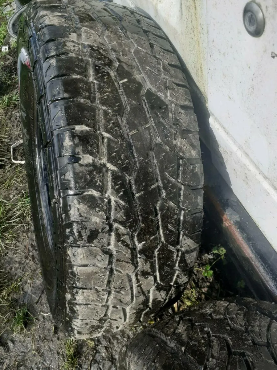 Jeep tyres 265/70/16 - Image 3