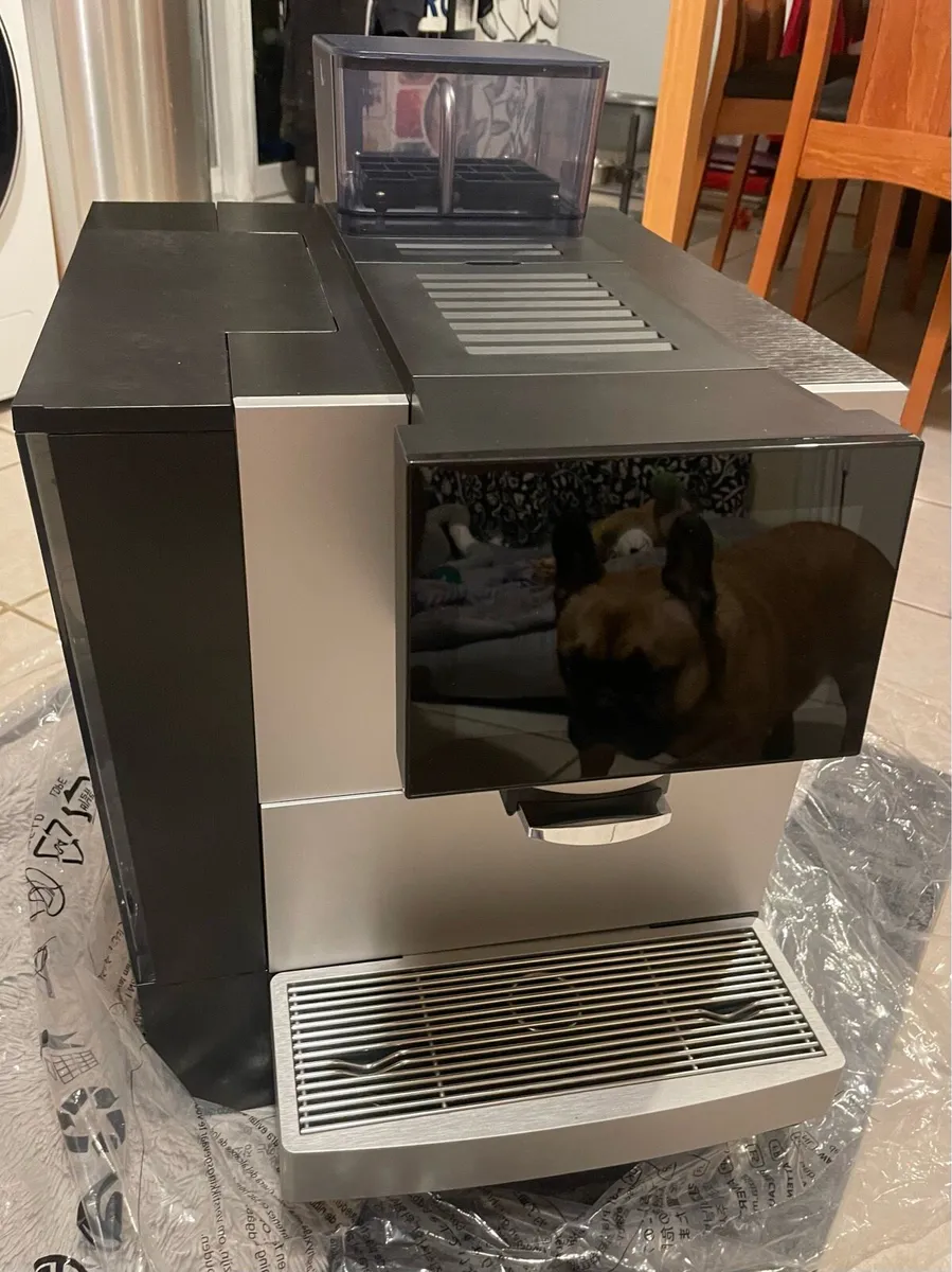 Coffee machine MaxiBev BTC-80 & milk fridge - Image 1