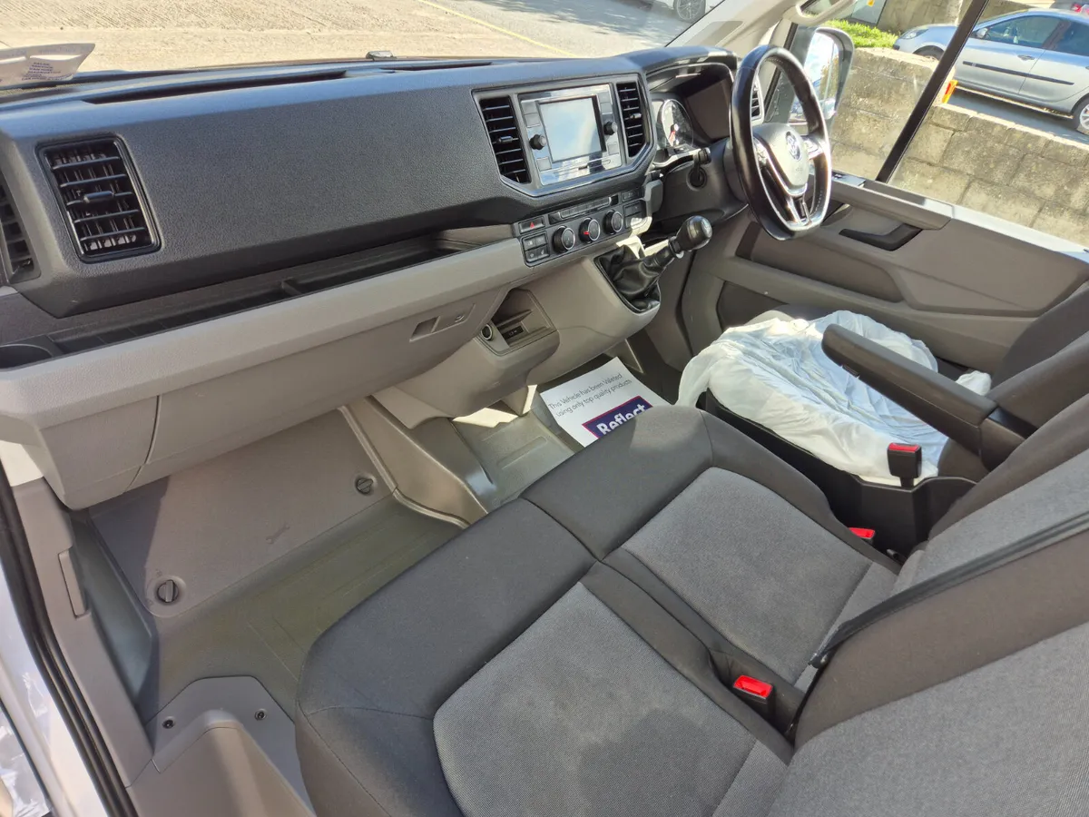 2021 Vw Crafter mwb highline 140 - Image 4