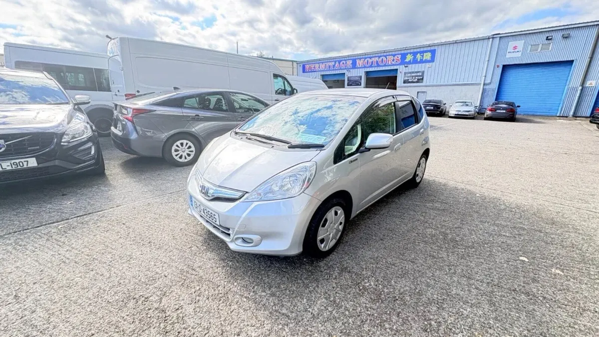 Car - Image 3