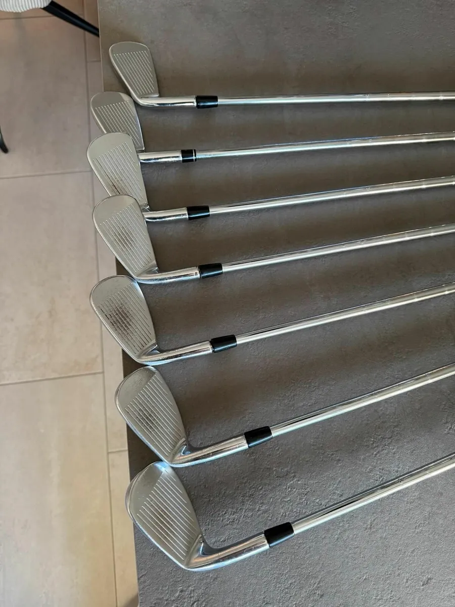 Titleist AP2 iron set 4-PW - Image 3