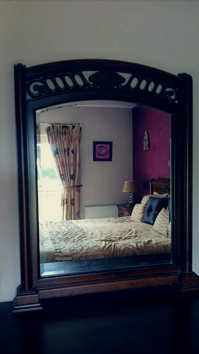 Dresser - Image 4