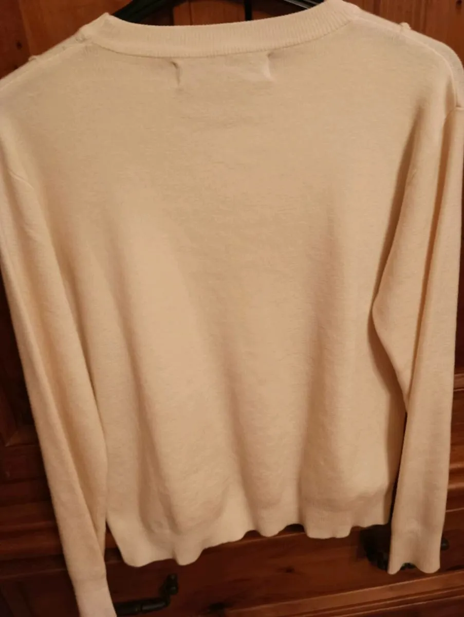 Ladies beautiful hardly worn jumper s/m - Image 3