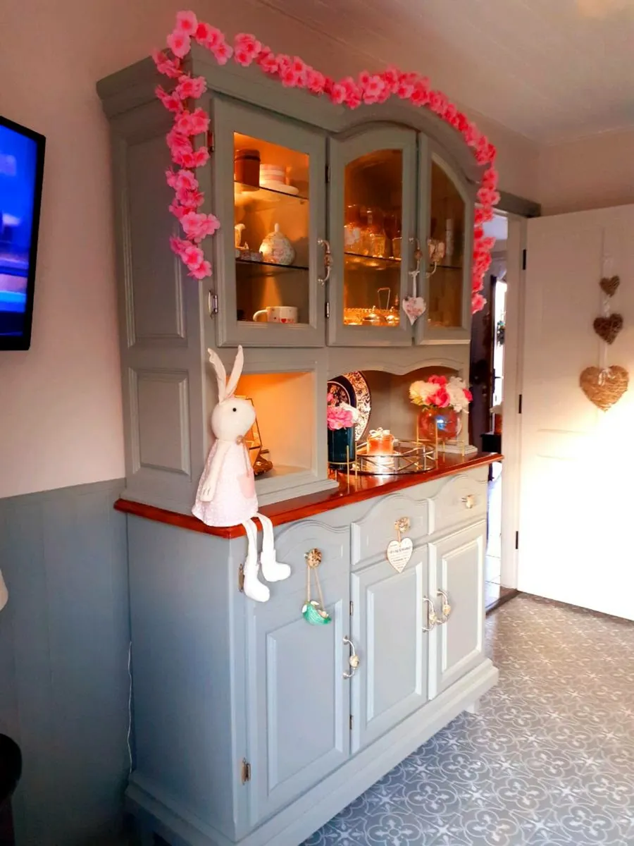 Kitchen dresser - Image 4
