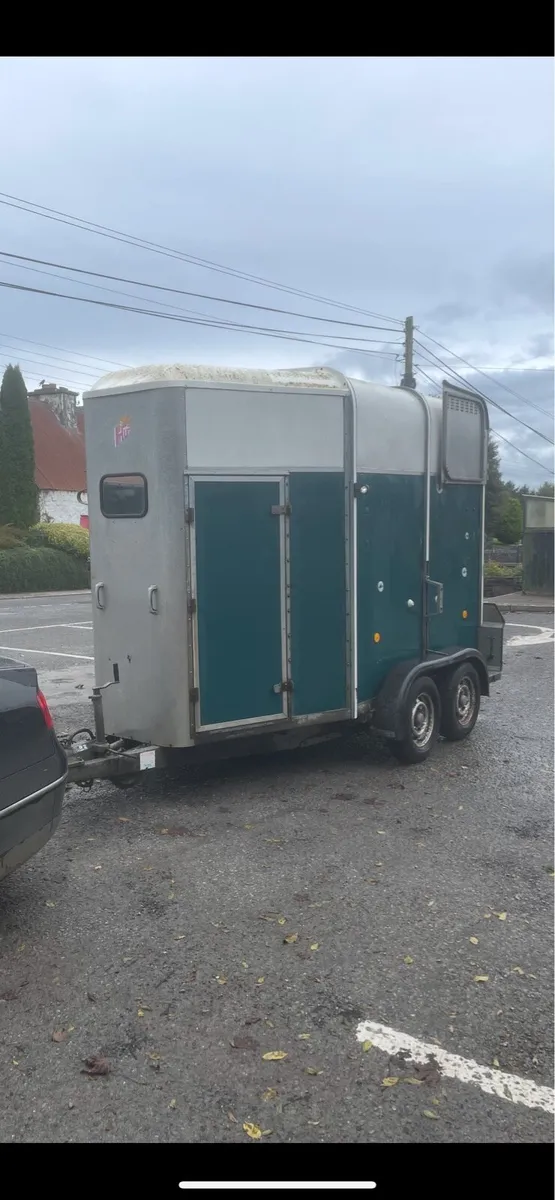 Clean 505 Horsebox - Image 4