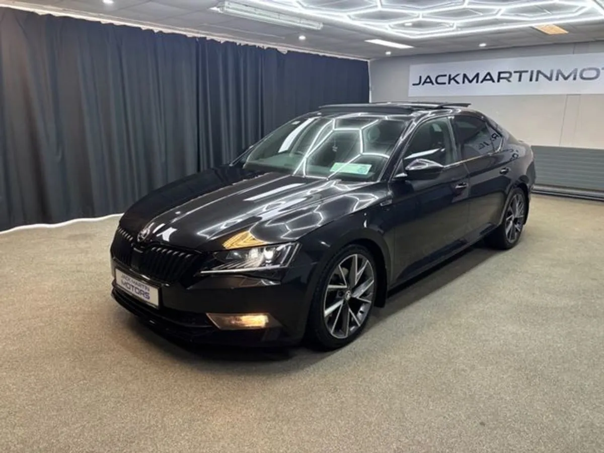 Skoda Superb Sportline Sunroof 2.0tdi 150HP DSG 4 - Image 4