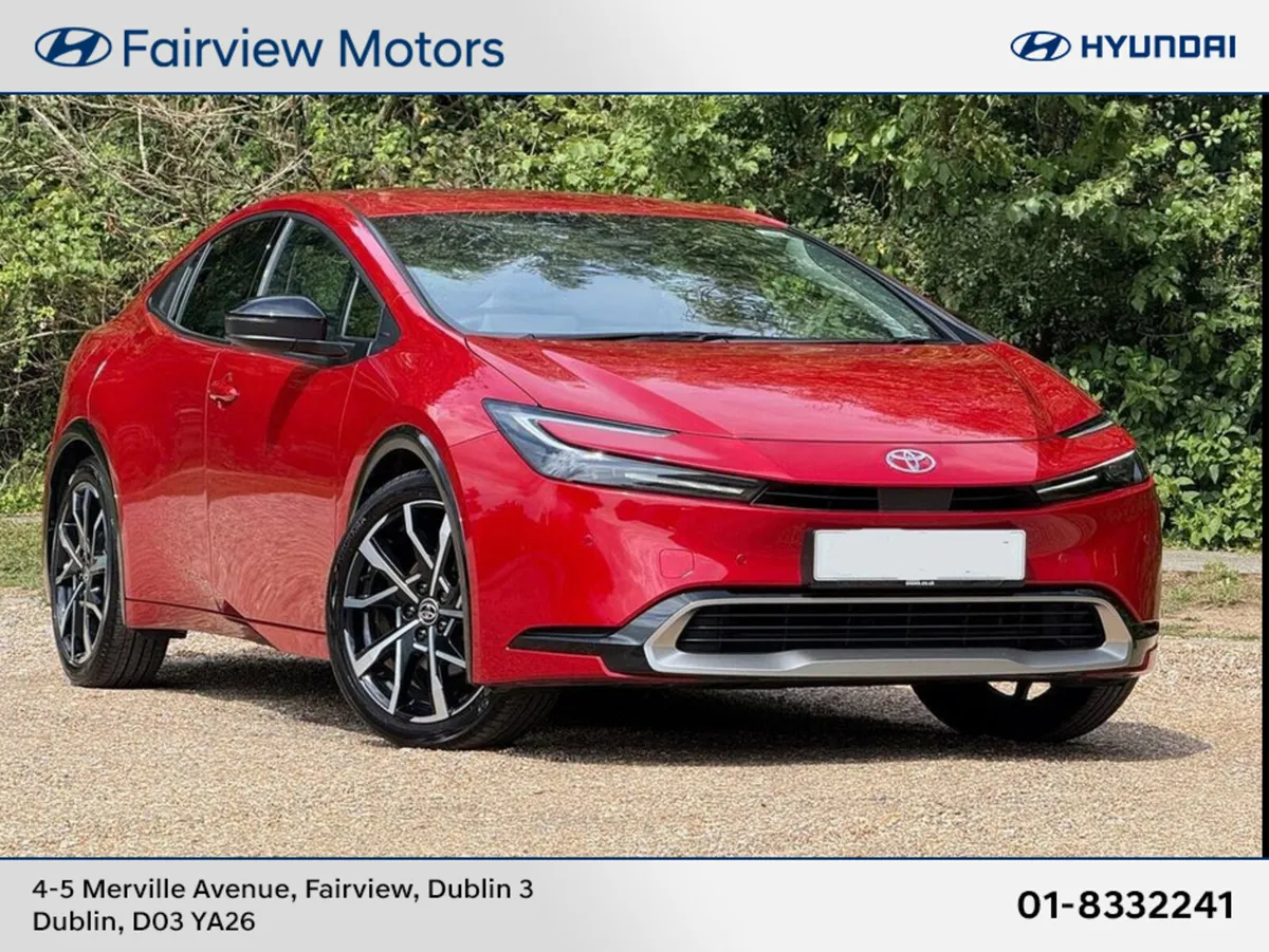 Toyota Prius PLUG-IN HYBRID ** ONLY 11 K KMS ** - Image 1