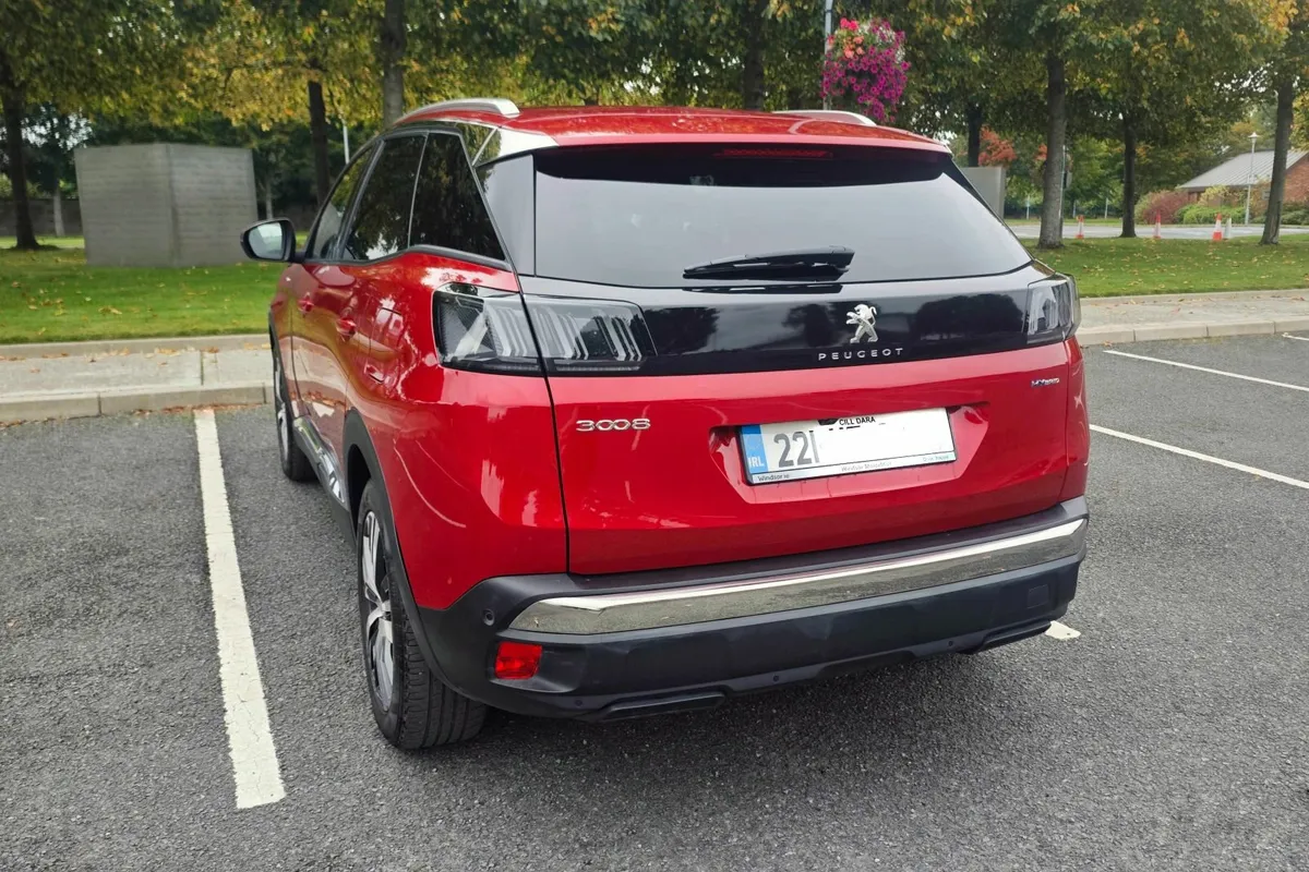 2022 Peugeot 3008 Plug-in Hybrid 1.6 Automatic - Image 4