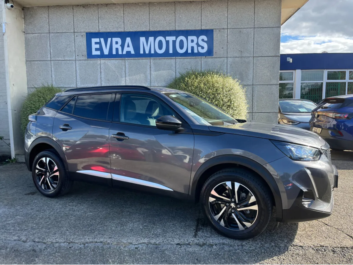 Peugeot 2008 ALLURE 1.2 PETROL - Image 2