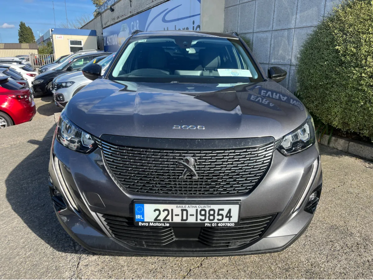 Peugeot 2008 ALLURE 1.2 PETROL - Image 3