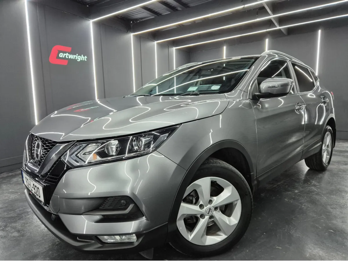 Nissan Qashqai 1.6 SV CVT SS 18 4DR A AUTO - Image 1
