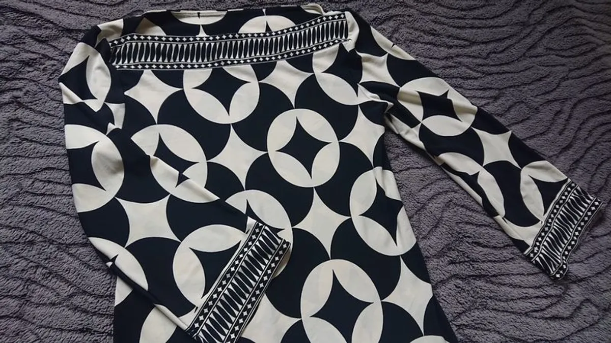 Wallis Dress. Size 10 - Image 1