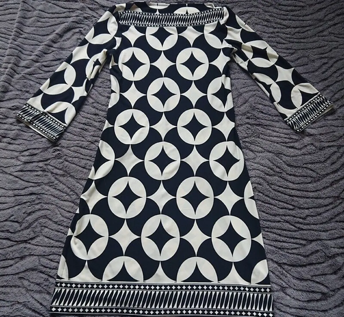 Wallis Dress. Size 10 - Image 2