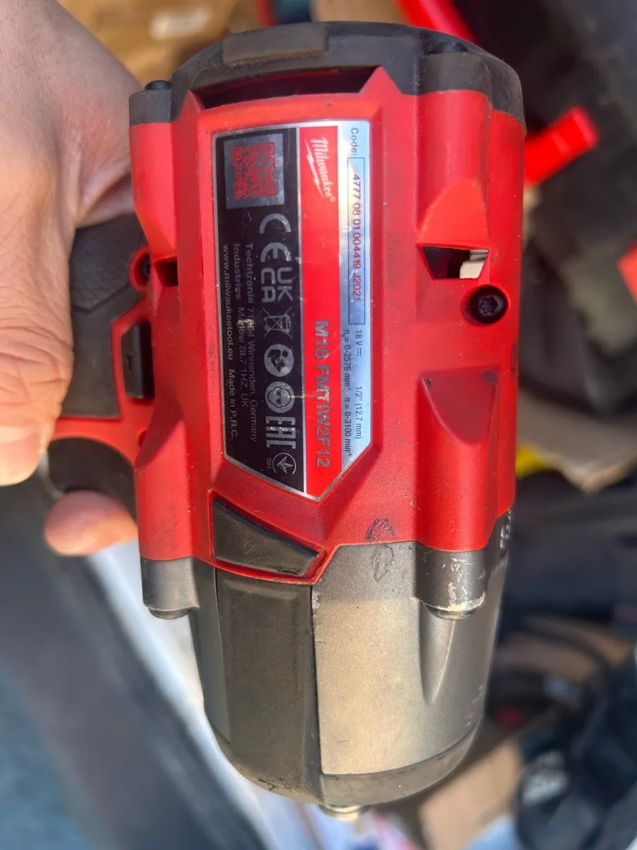 Milwaukee 1/2 inch impact wrench - Image 2