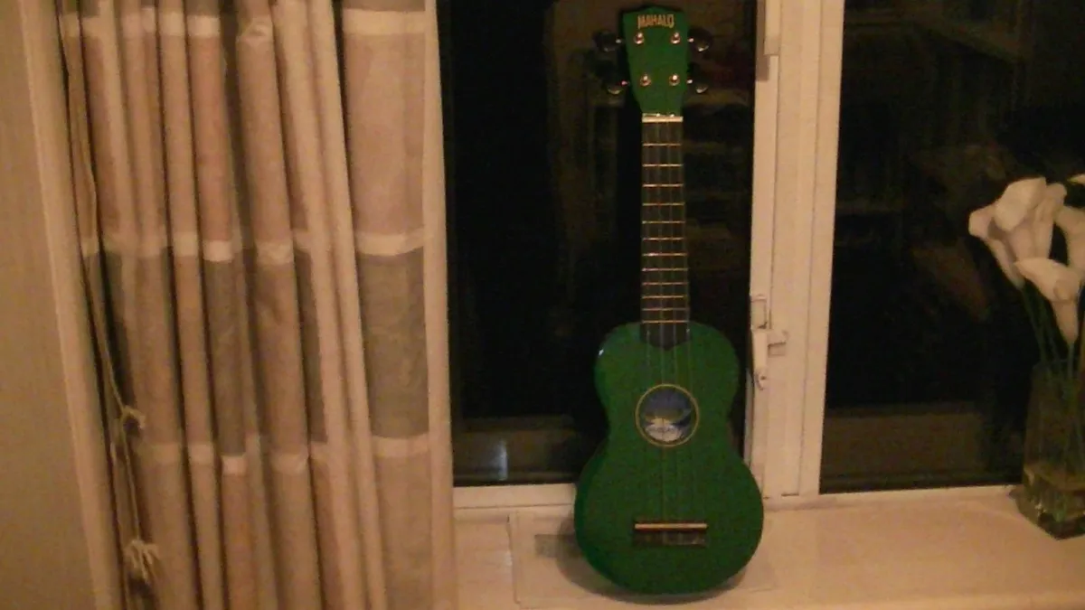 MAHALO Soprano Ukulele - Image 1