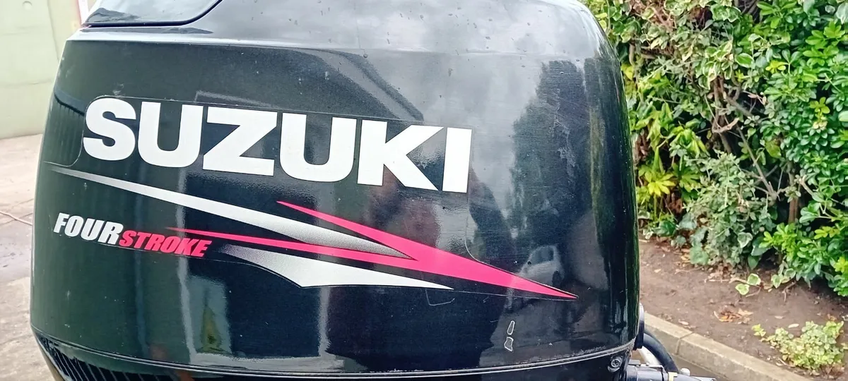 Suzuki DF40 four stroke outboard - Image 4