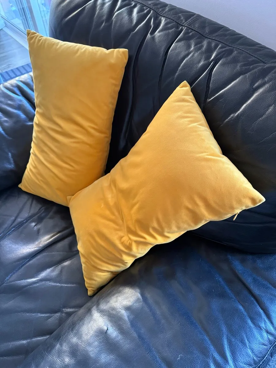 Set of two yellow velvet cushions, cushion - Image 1