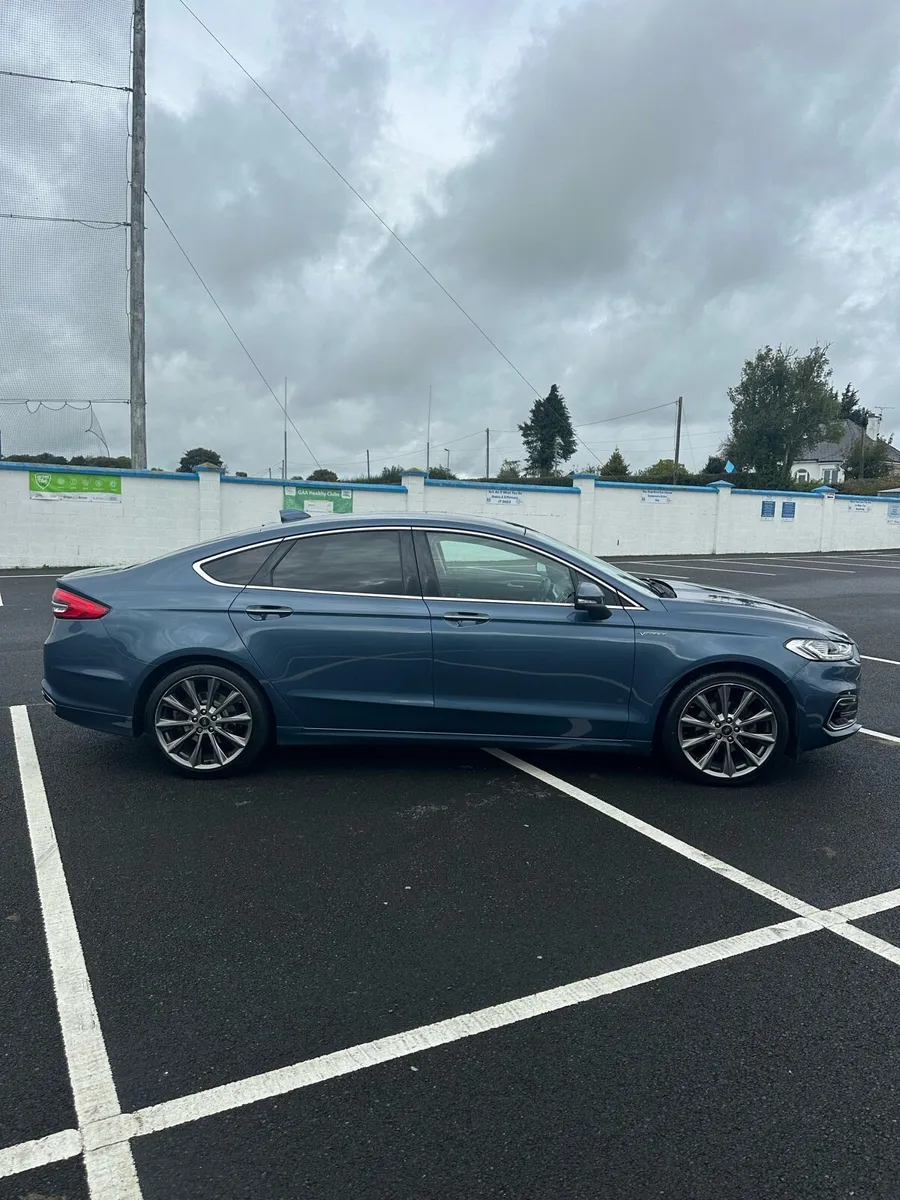 Ford Mondeo Hybrid 2021 - Image 3