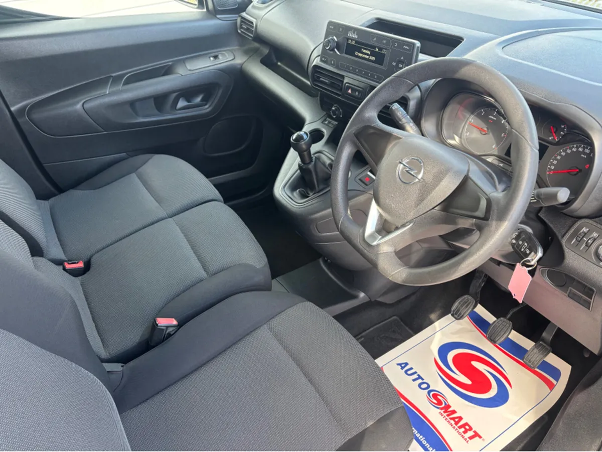 Opel Combo CARGO L1H1 75PS 5DR - Image 2