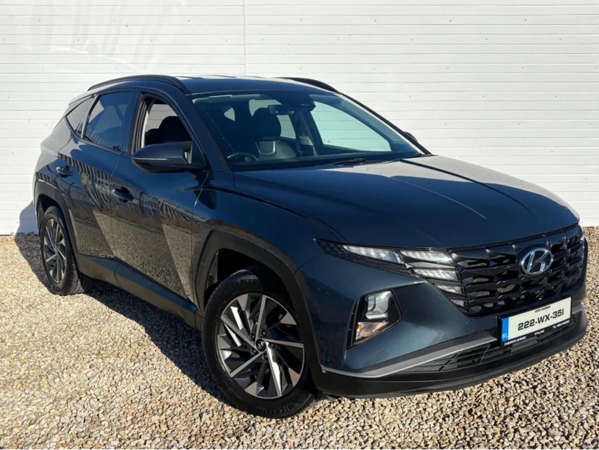 Hyundai Tucson IX35 EXECUTIVE 5DR - Image 1