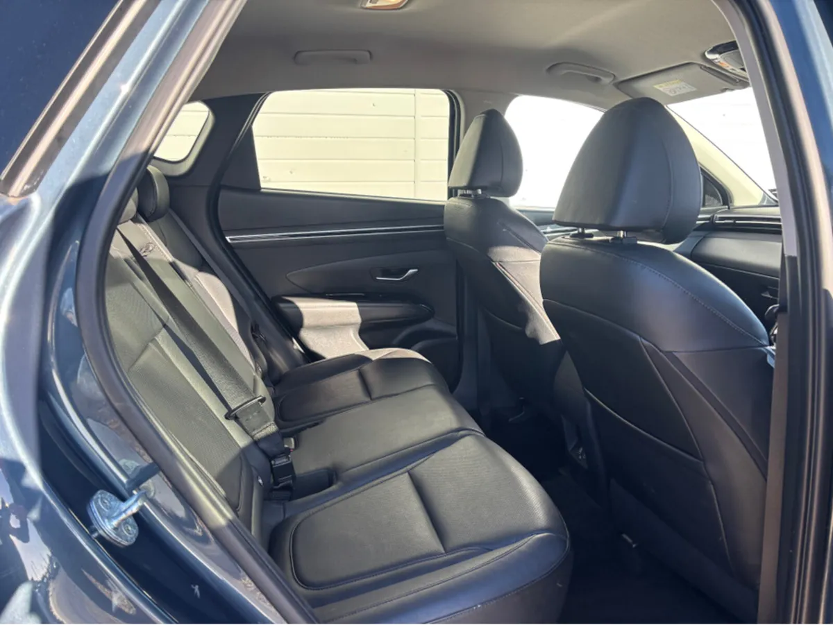 Hyundai Tucson IX35 EXECUTIVE 5DR - Image 4