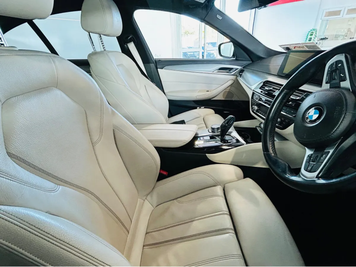 BMW 5-Series XDRIVE M SPORT*OYSTER INTERIOR* - Image 4