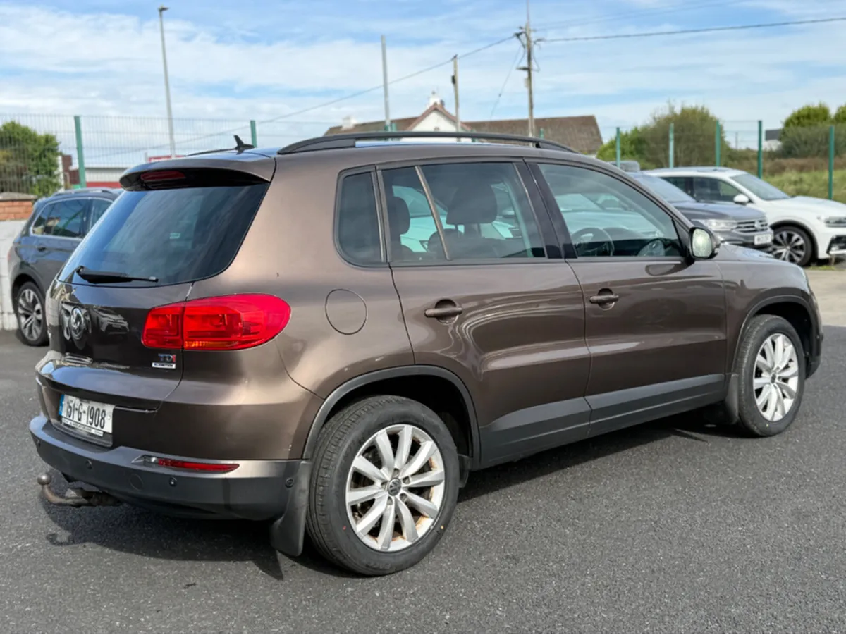 Volkswagen Tiguan LL 2.0 TDI MANUAL 6SPEED FWD 110 - Image 3