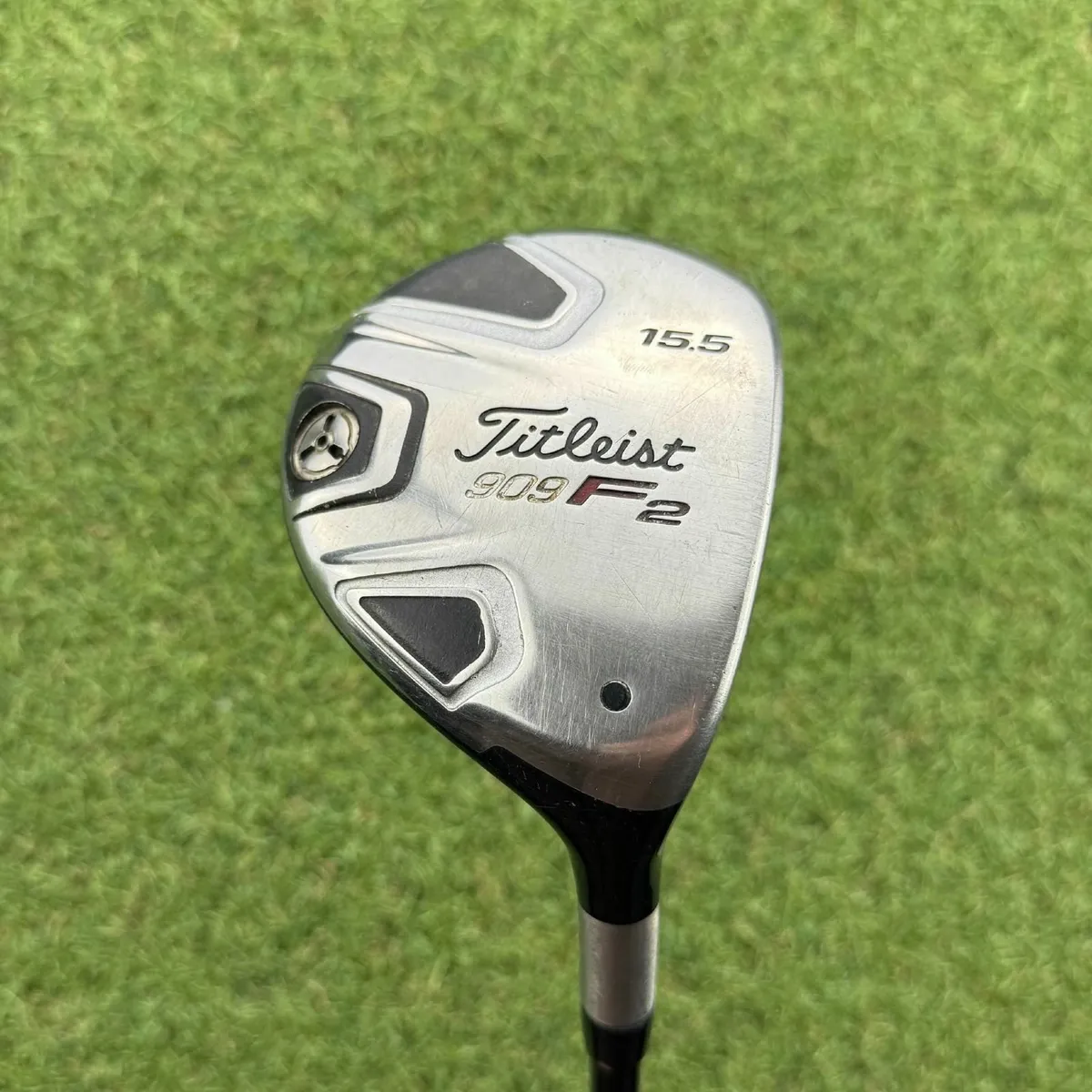 Titleist 909 F2 #3 Wood 15.5° /Aldila Voodoo Stiff - Image 2