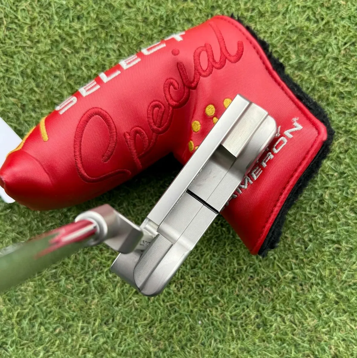 Scotty Cameron Special Select Newport Putter / 35″ - Image 4