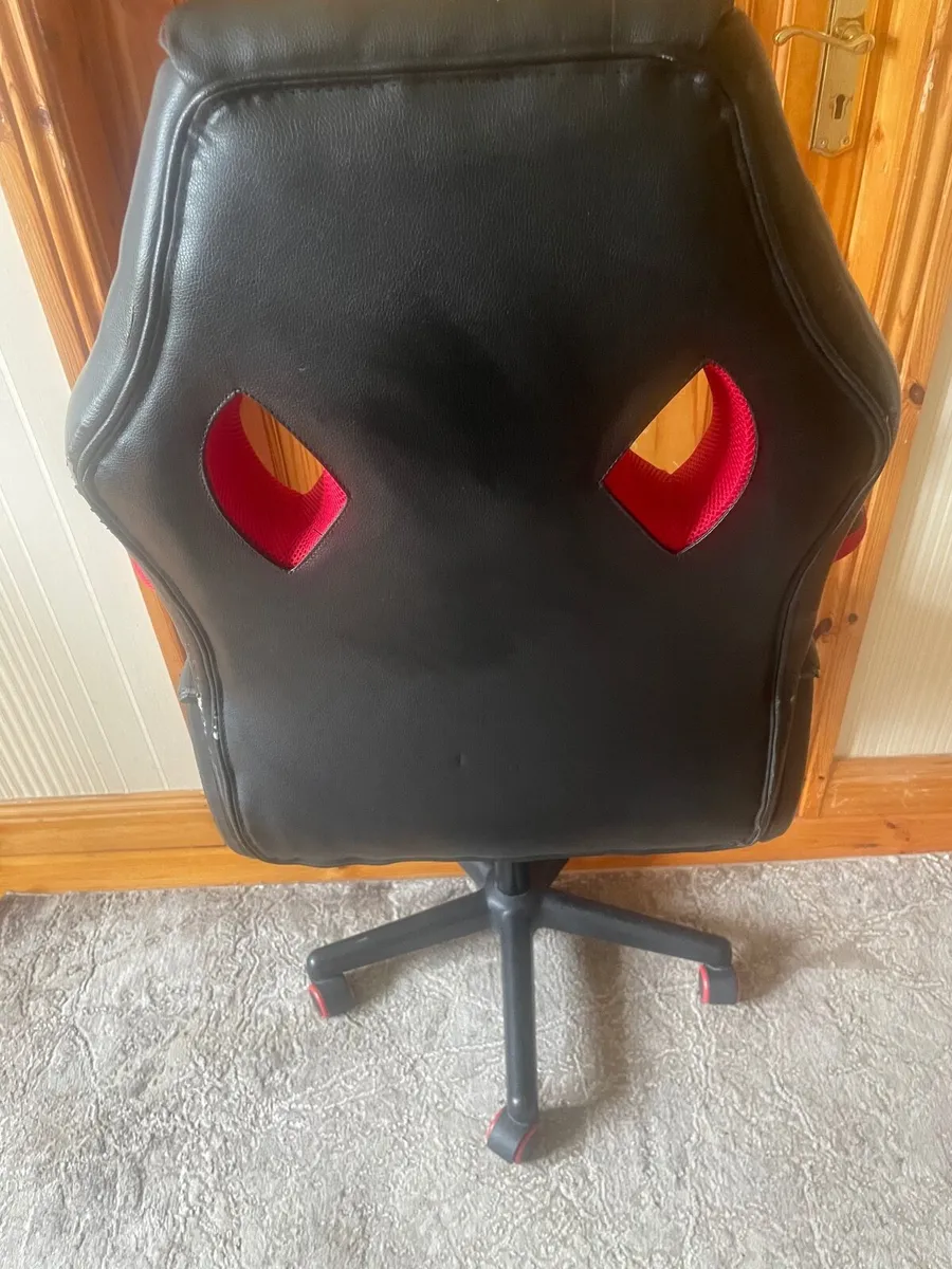 Gaming chair - Image 3