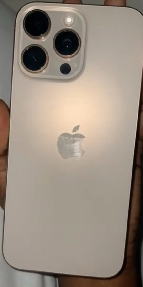 iPhone 16 pro max - Image 1