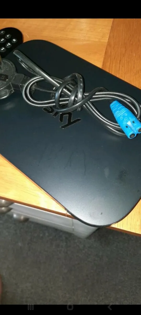 SKY Q mini box - Image 1