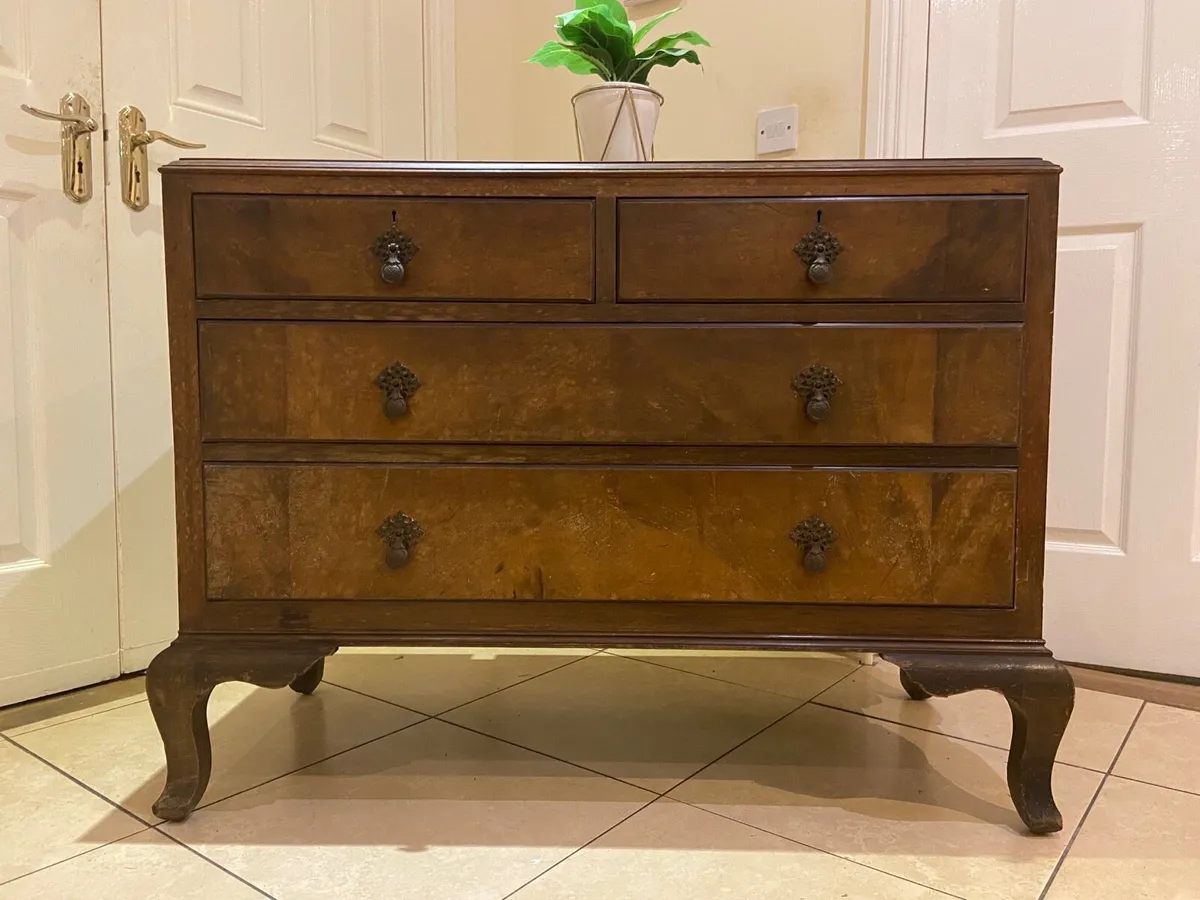 Victorian dresser - Image 1