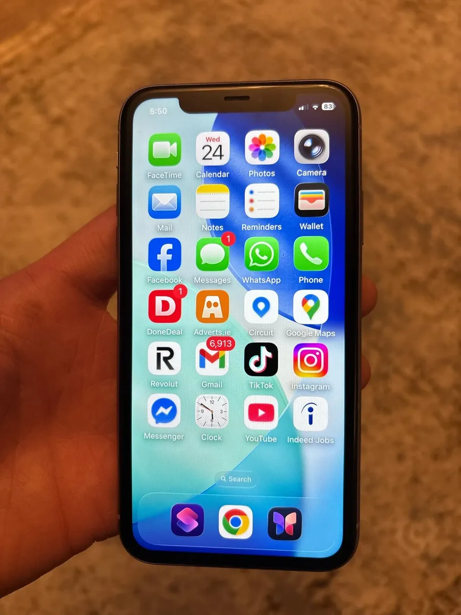 iPhone 11 Sim free 64GB mint condition purple - Image 3