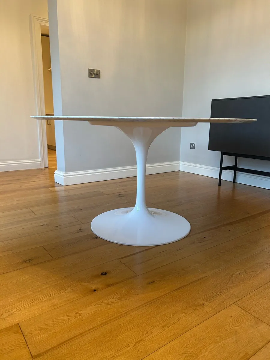 Round White Carrara Marble Tulip Dining Table - Image 3