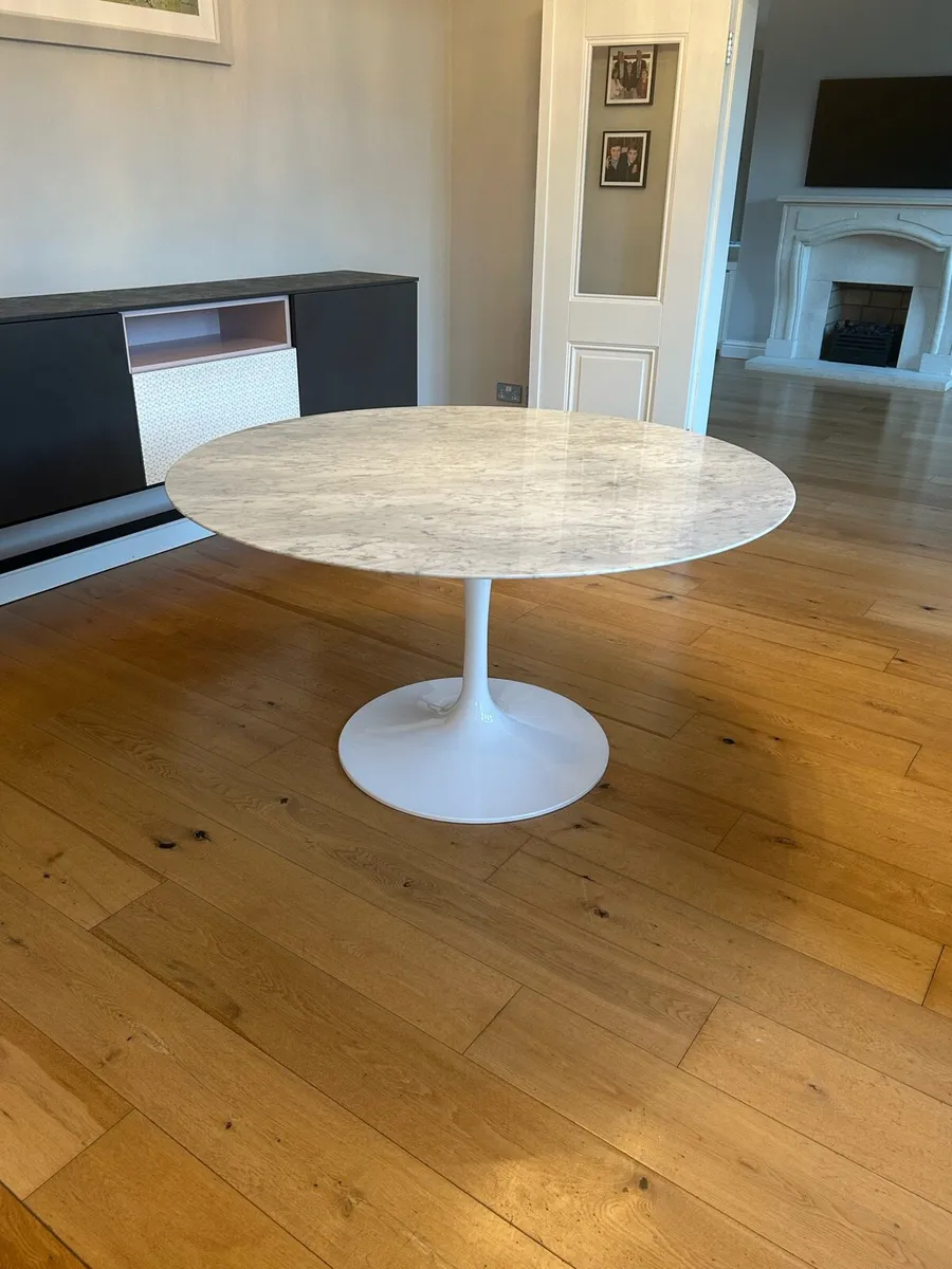 Round White Carrara Marble Tulip Dining Table - Image 1