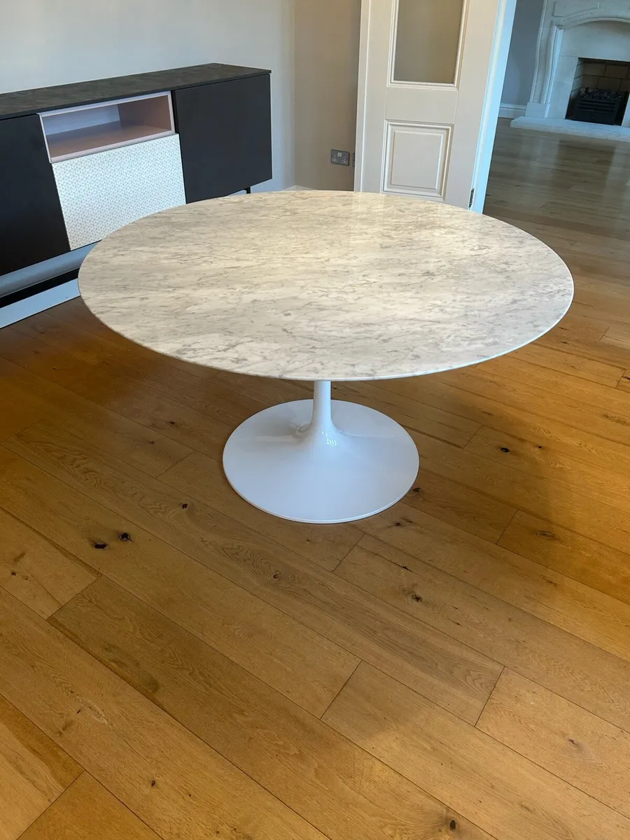 Round White Carrara Marble Tulip Dining Table - Image 4