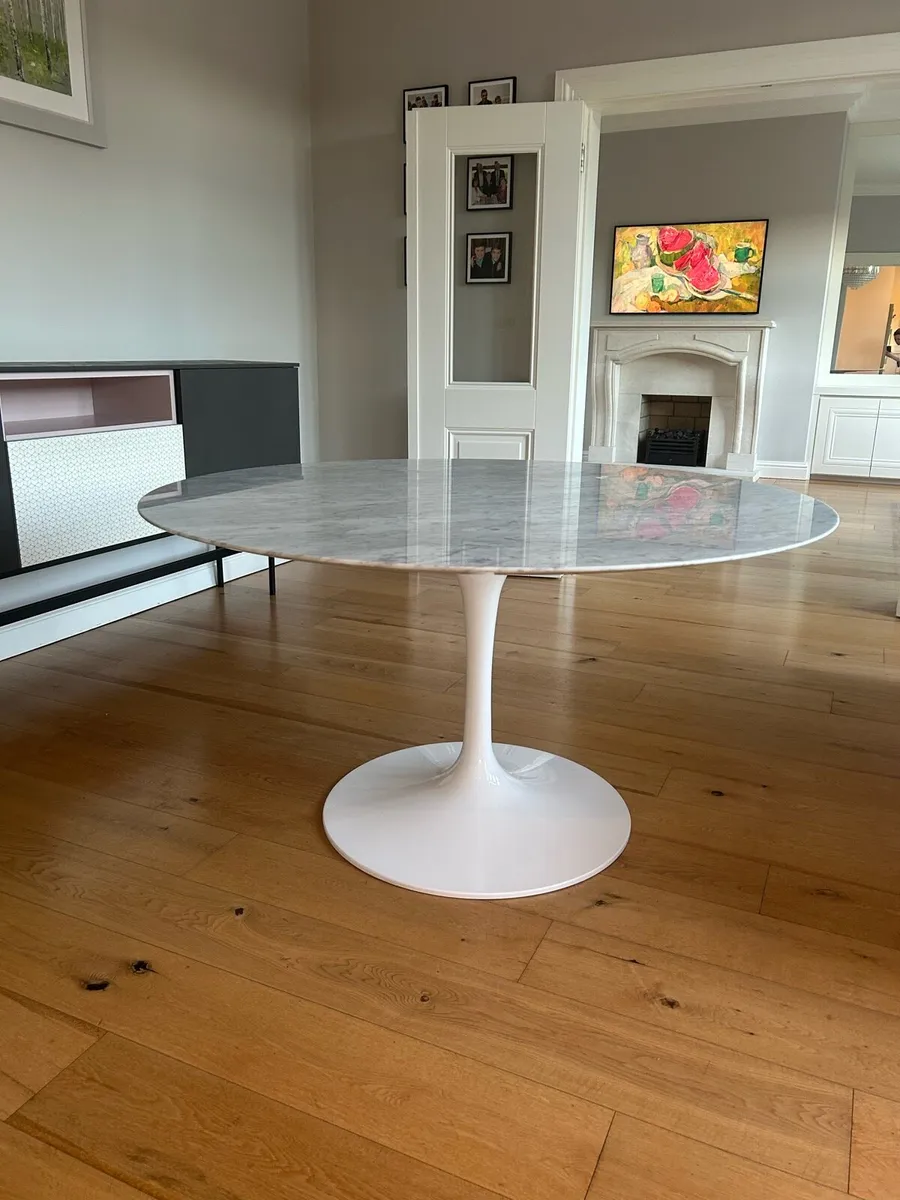 Round White Carrara Marble Tulip Dining Table - Image 2