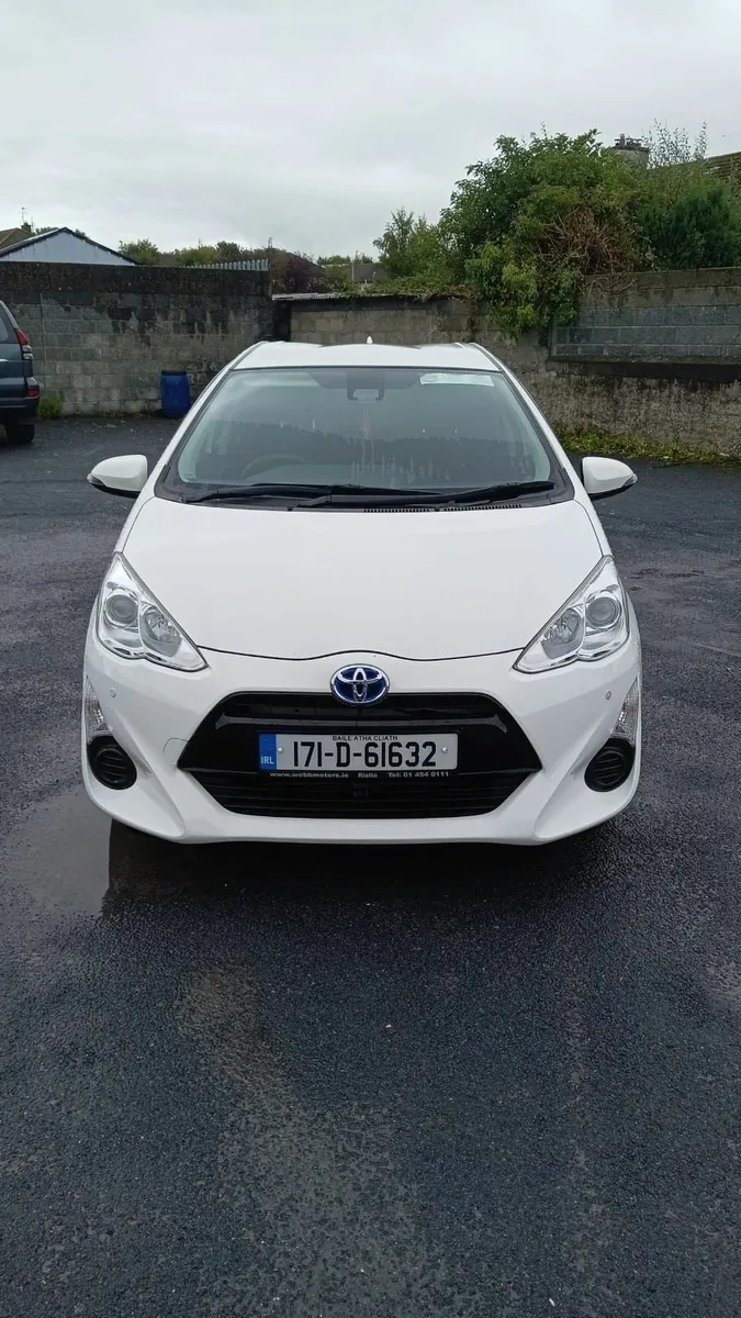 Toyota Aqua 2017 Automatic - Image 1