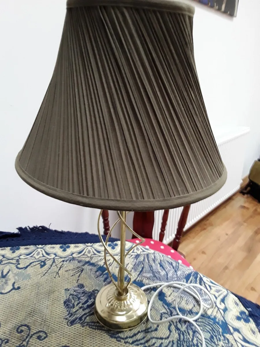 Art deco lamb green shade brass base - Image 2
