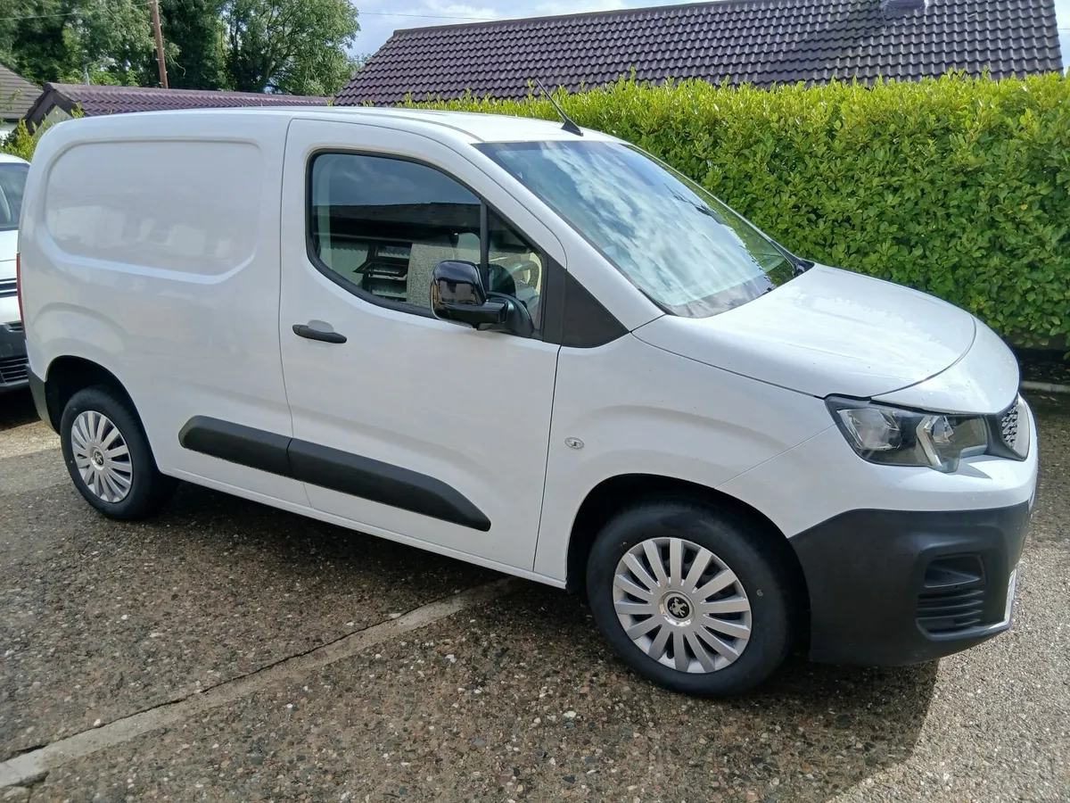 Peugeot Partner 2022 - Image 1
