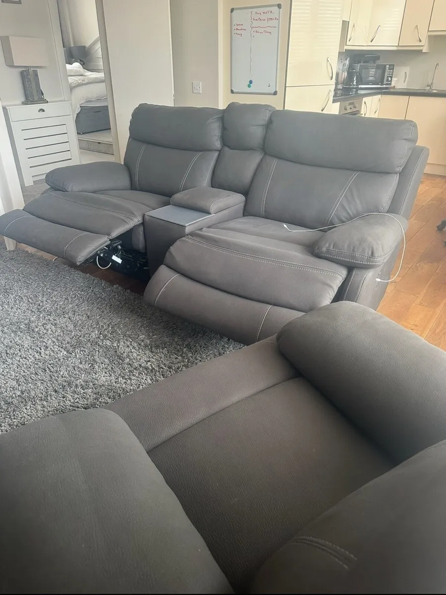2 + 1 recliners - Image 1